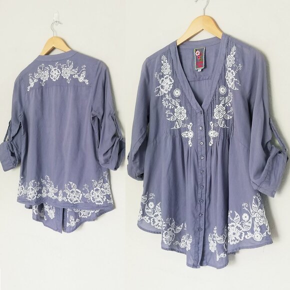 Johnny Was Tops - Johnny Was Blue White Embroidered Pintuck Pleats Rolled Tab Sleeves Blouse Top S